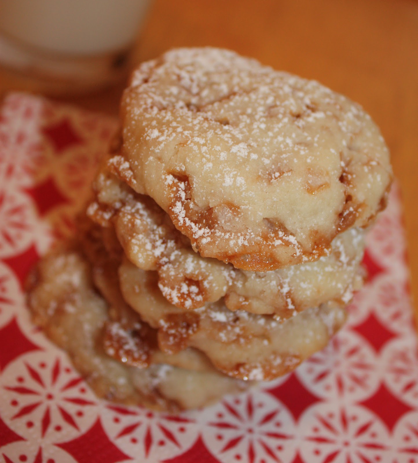 Sisters with Aprons Skor Shortbread Meltaways