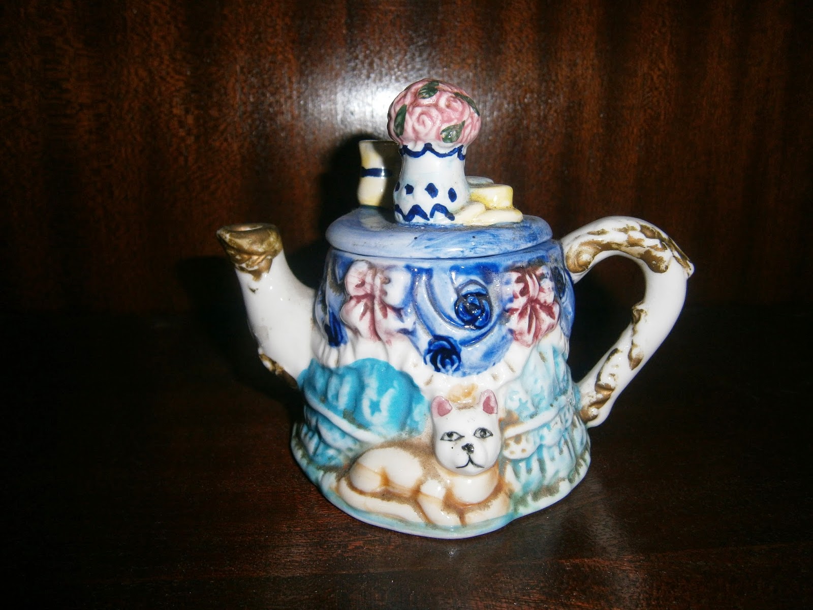 STOCK CLEARANCE SALE NOVELTY TEAPOTS