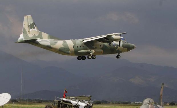[Internacional] Shaanxi Y-8 o 'novo Hercules' da Venezuela Y-8+da+FANB
