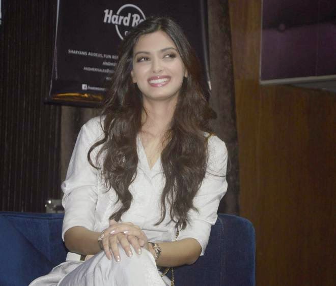 diana penty hot hd wallpaper diana penty hot hd wallpaper