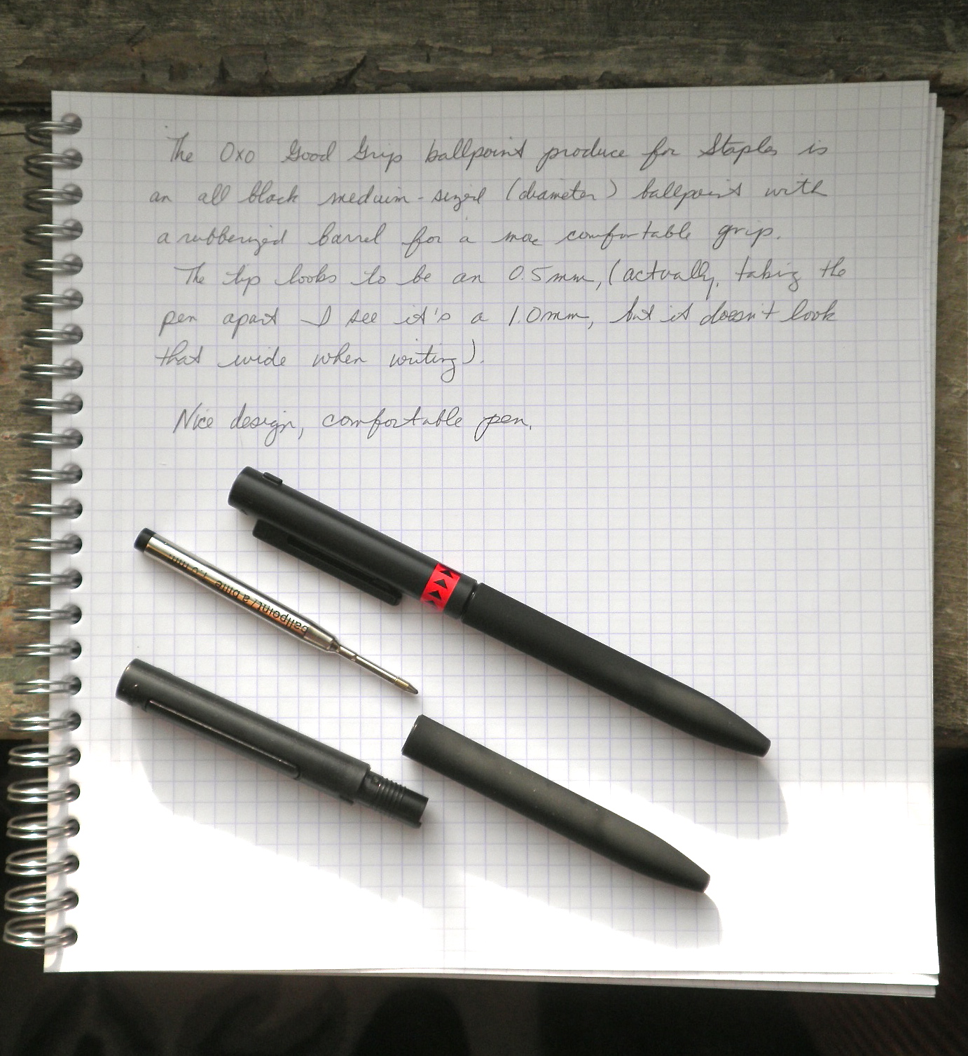 Pocket Blonde Staples OXO Good Grip Ballpoint Pens