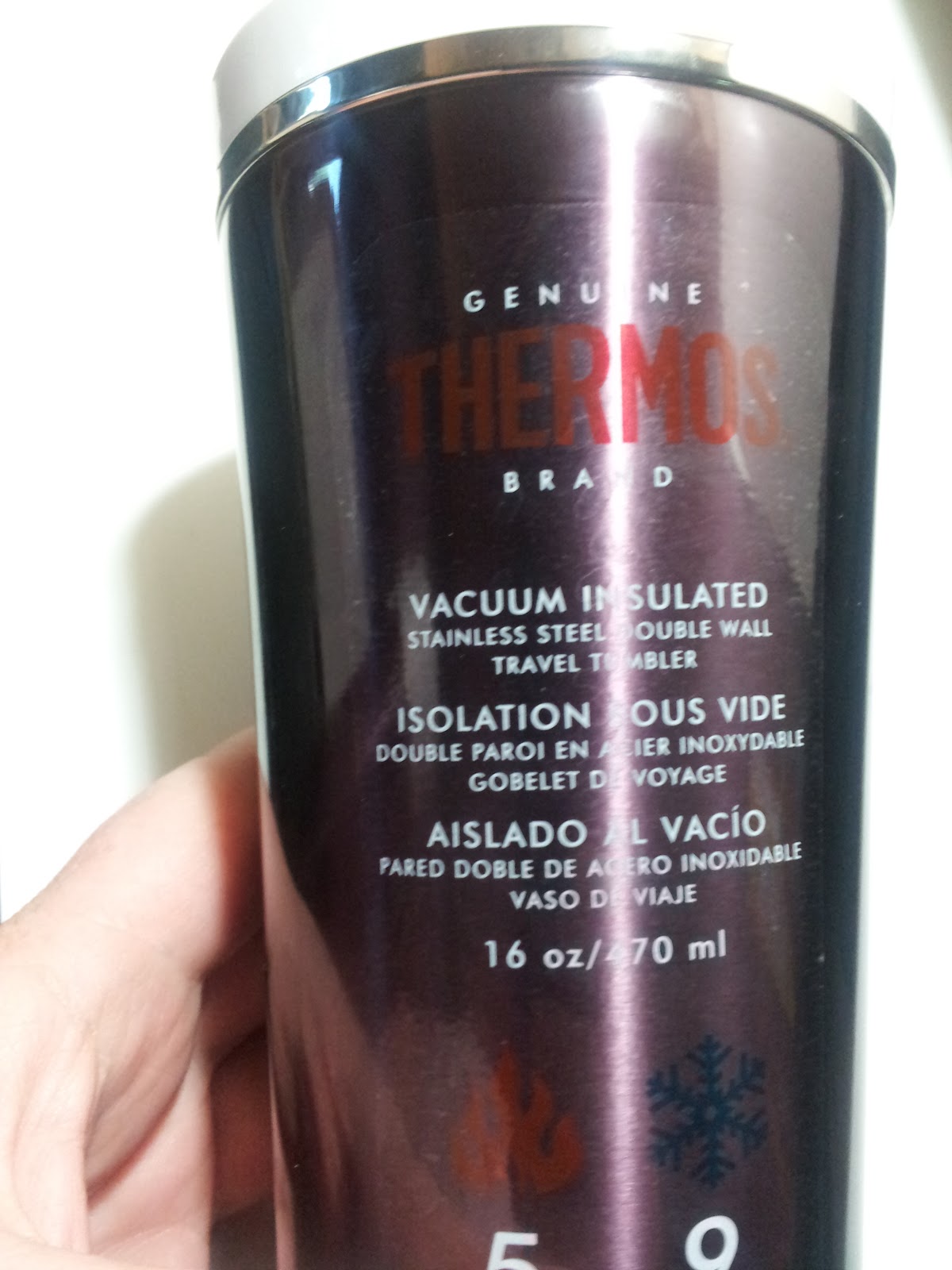 Thermos Canada Vacuum Insolation keeps hot, hot and cold, cold Tales
