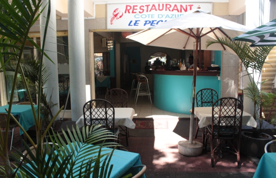 Restaurant Cote D'azur Le pecheur Pereybere Hotel and Apartments