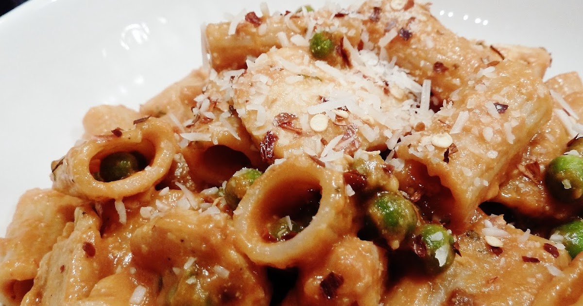 Christine's Kitchen Chronicles Buca di Beppo's Spicy Chicken Rigatoni