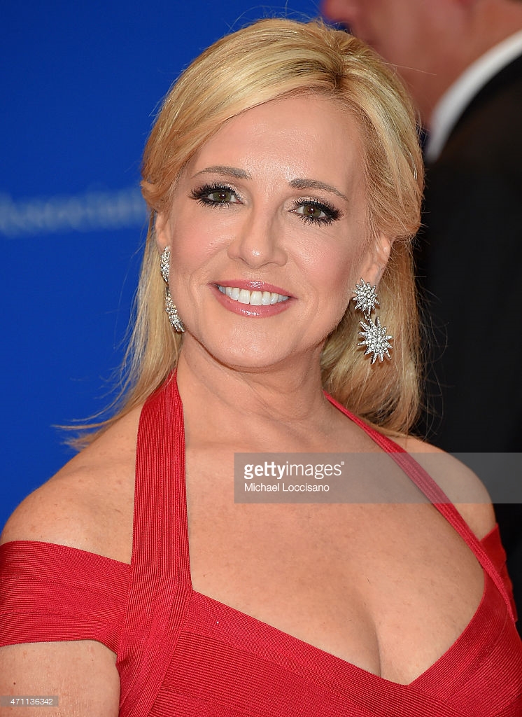 Runners Knee: Symptoms, Pain, Causes, and Treatment