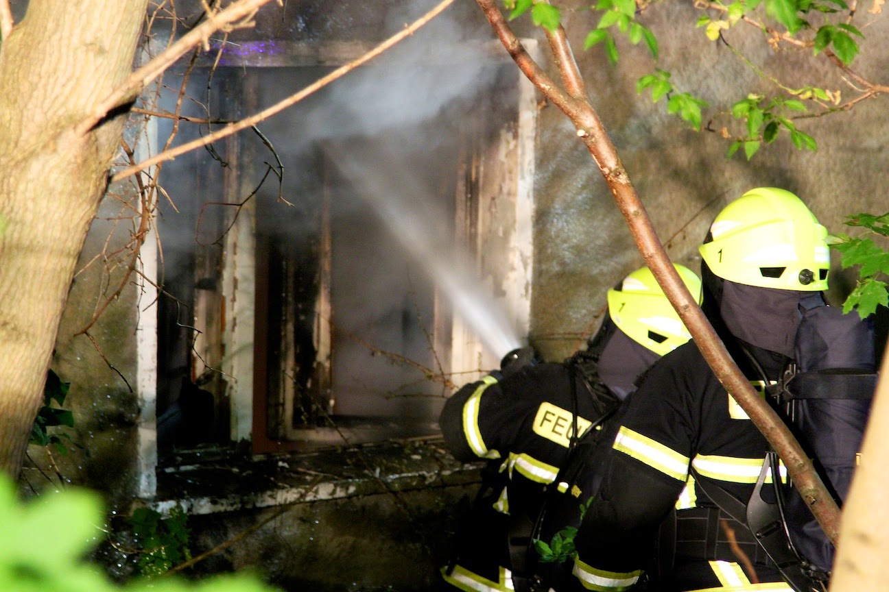 Grosseinsatz der Feuerwehren in Bernau - über 100 Einsatzbilder - 16 Bernau LIVE - Dein Stadtmagazin für Bernau bei Berlin