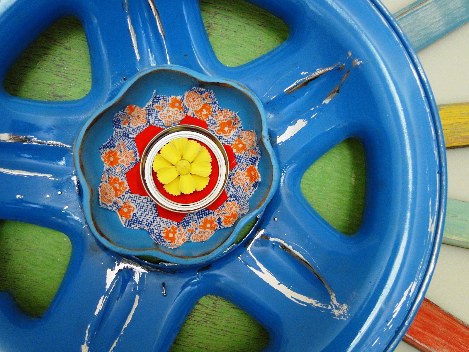 Button Bird Designs Hubcap Flowers
