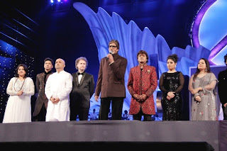 Amitabh Bachchan & other celebs at Global Peace concert