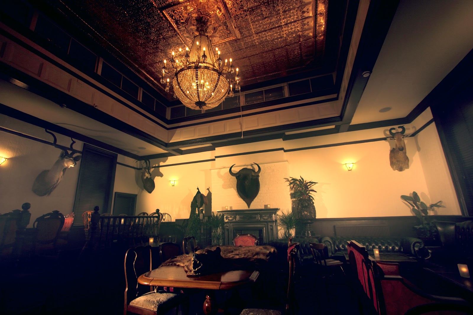 THE HUNTER S London On The Inside