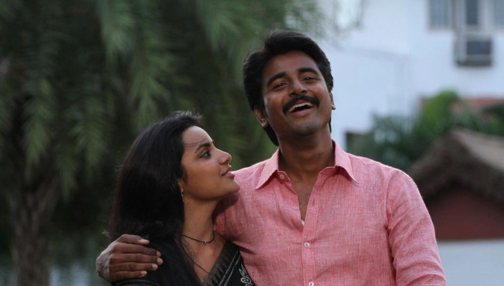 Ethir Neechal - Local Boys Video Dhanush