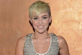 Frases de Cantores Miley Cyrus famosa Frases de fama Miley Cyrus