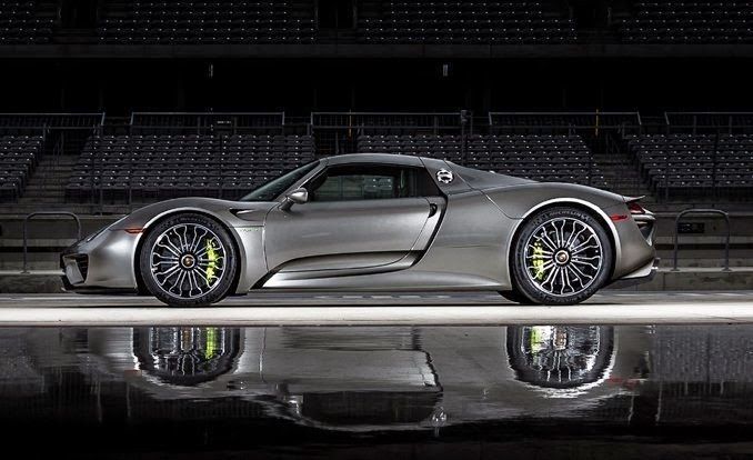 2015 Porsche 918 Spyder 2015 Porsche 918 Spyder