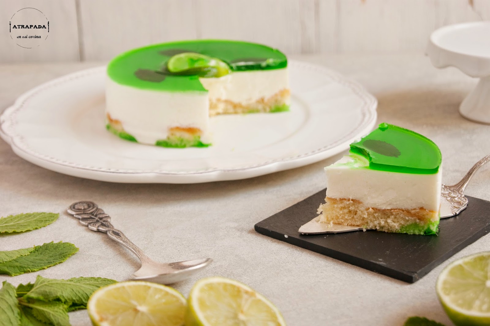http://atrapadaenmicocina.blogspot.com.es/2014/08/tarta-de-mojito.html
