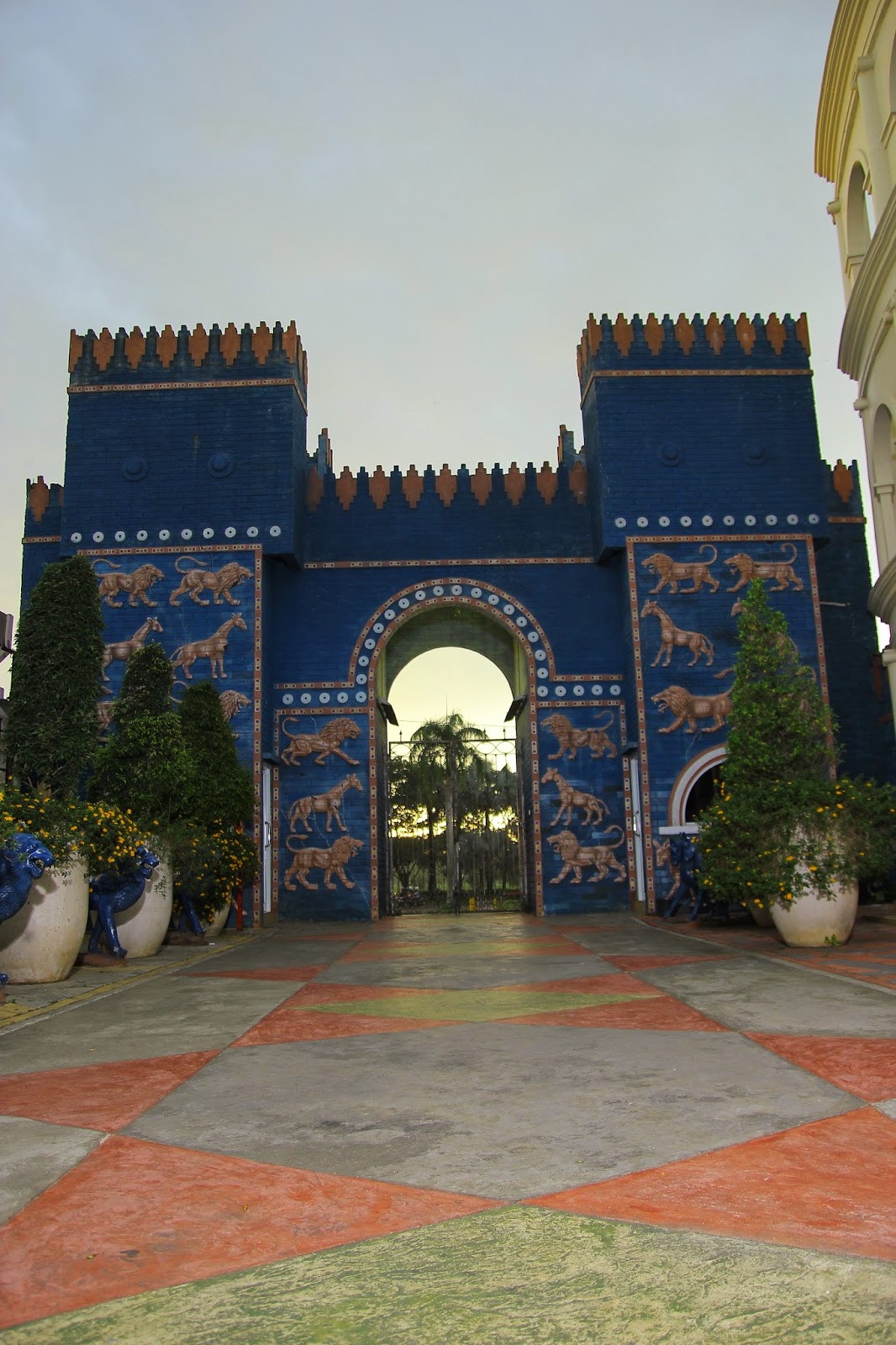 Tempat Wisata Tangerang :: WORLD OF WONDERS CITRA RAYA