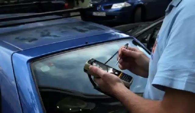 Φορο-μπλόκο σε 1.000.000 πολίτες από τον Δήμο Αθηναίων για πρόστιμα και κλήσεις Φορο-μπλόκο σε 1.000.000 πολίτες από τον Δήμο Αθηναίων για πρόστιμα και κλήσεις