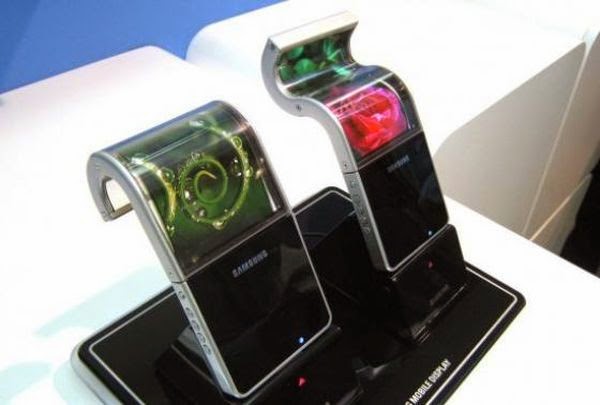 تقارير: سامسونغ تستعد لإطلاق جهاز جديد بشاشة منحنية 