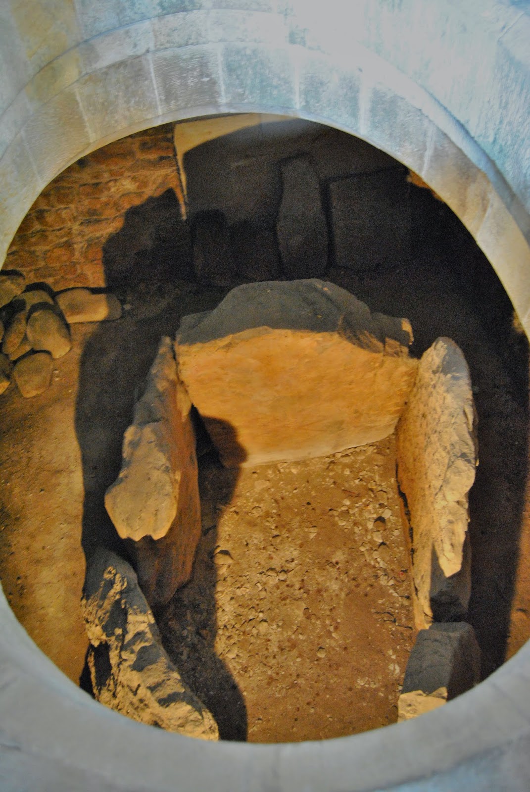El Madreñazo Dolmen de Santa Cruz. Cangas de Onís.