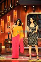  Sunny Leone & Ekta Kapoor promote 'Ragini MMS - 2' on Comedy Night with Kapil