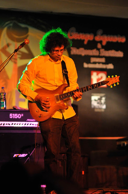 Prasanna and Swarnabhoomi Academy of Music Faculty in Concert with Prasanna (India) with Guitars/Vocals, Lara Bello (Spain) with Vocals and Derek Nievergelt (USA) on the Bass and Dafnis Prieto (Cuba) on the Drums. Jazz Fest at Dalhousie Institute Day 2, Nikon D300