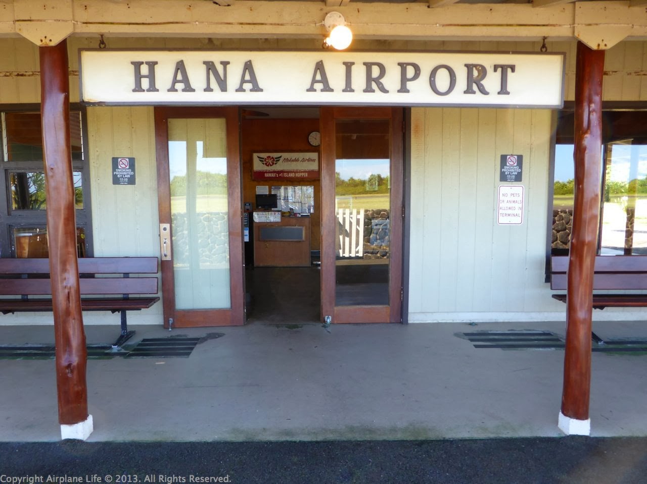 Airplane Life Hana Airport PHHN