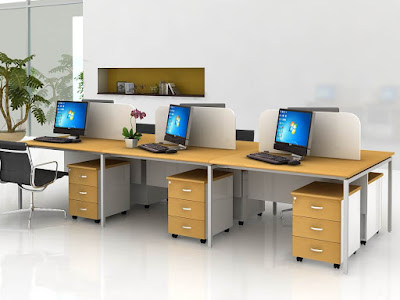 Bàn gỗ chân sắt Fami Bàn gỗ chân sắt Fami