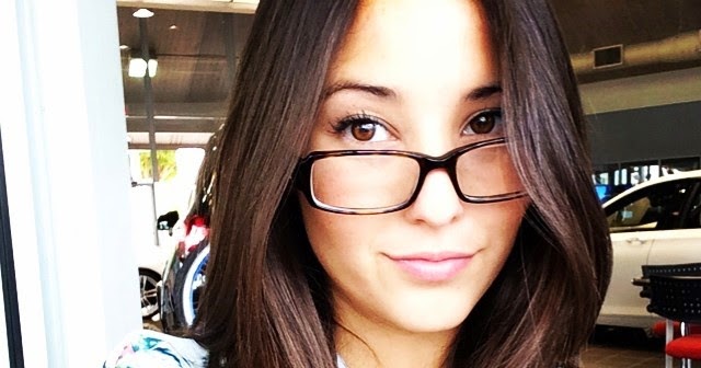 Angie Varonas Personal Journey The Vulnerable Side Of The Star - xz0ddf3