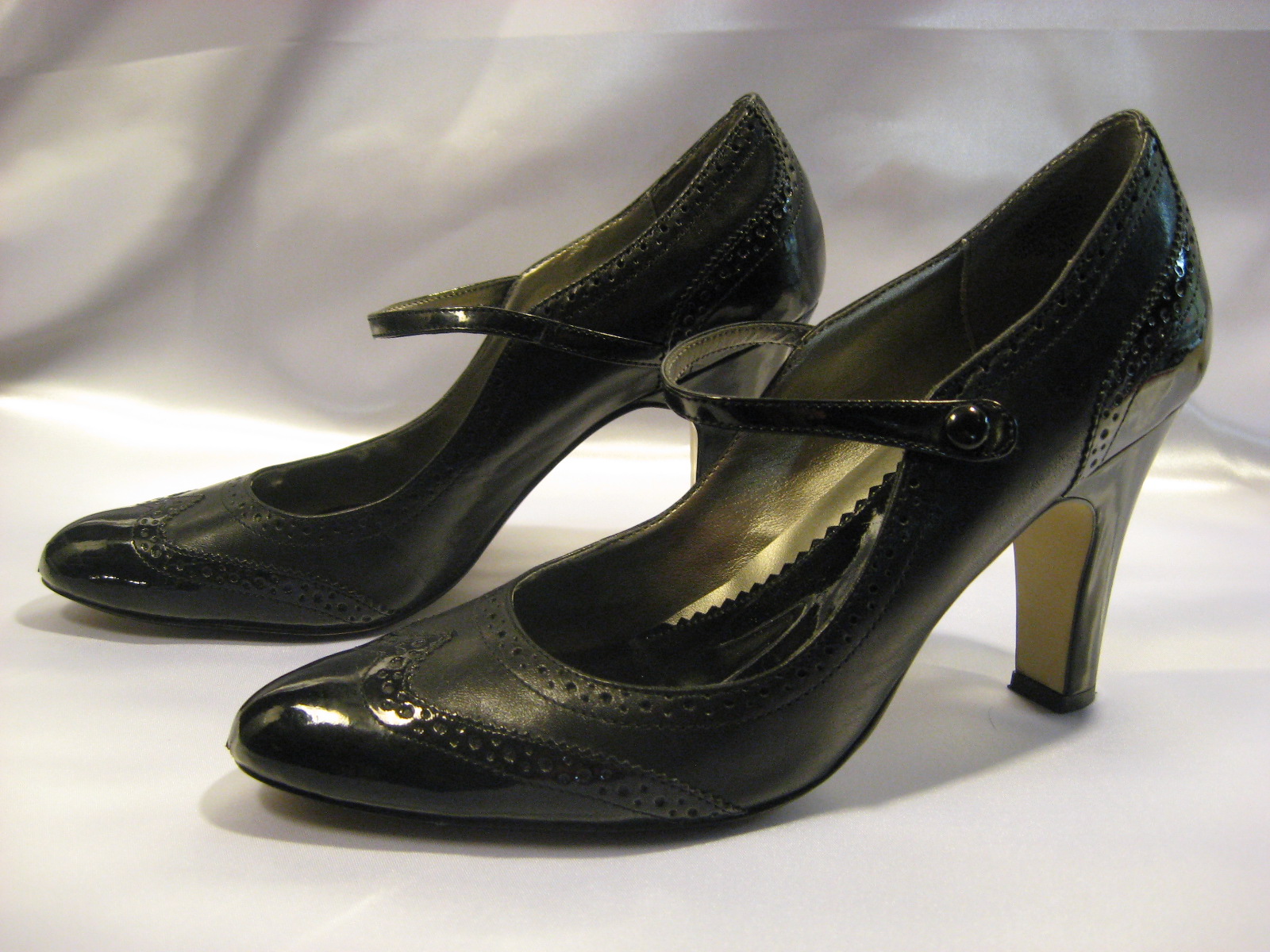 The Merry Dressmaker Choosing Modern Historically