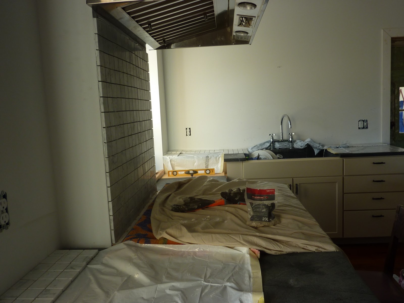 Hopeful Unity C 1682 Backsplash