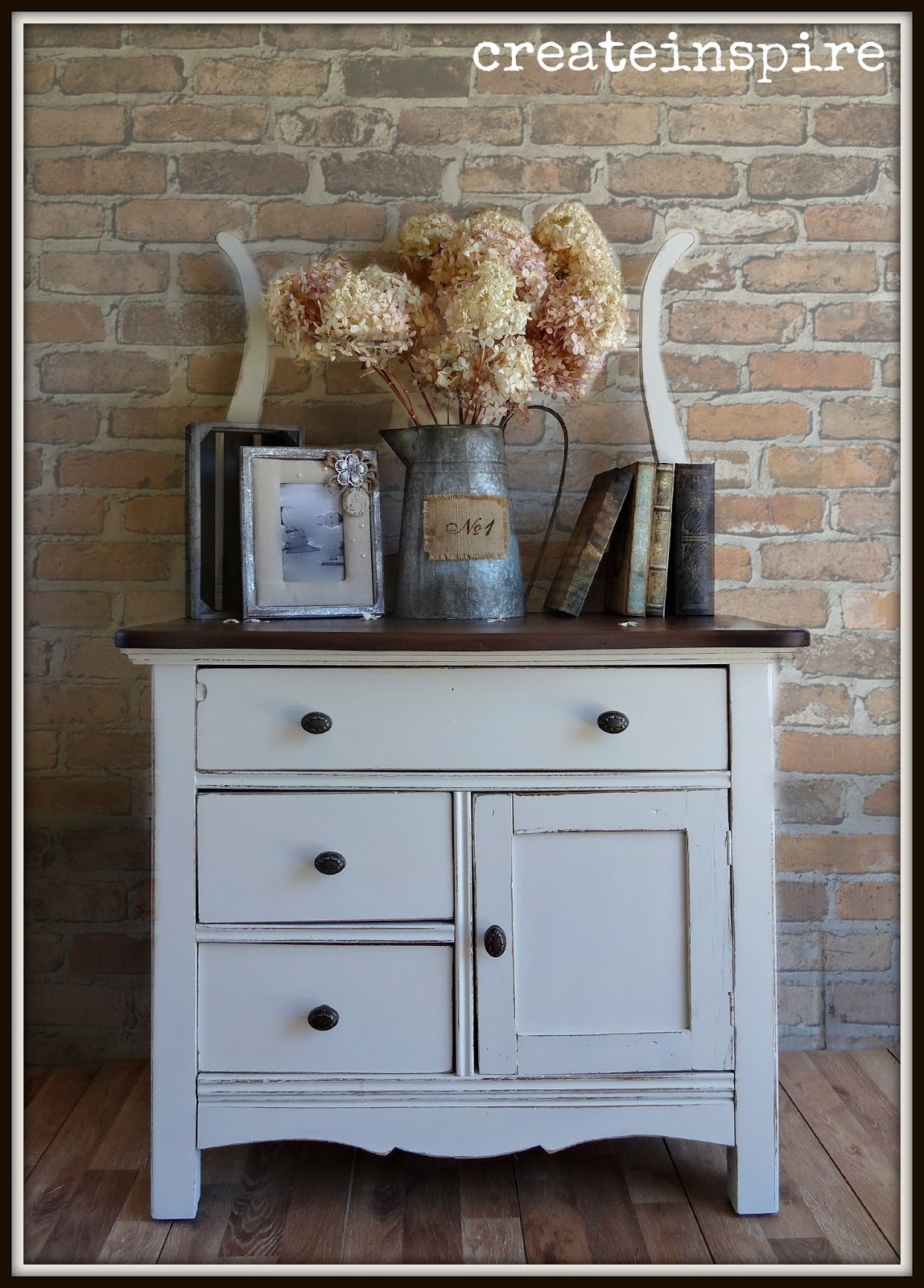 createinspire: Antique Wash Stand