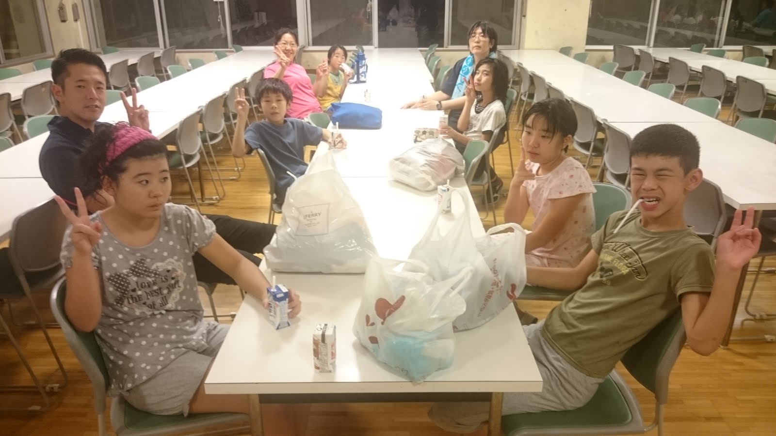 市川市立鶴指小学校のニュース お風呂上がりのドリンクタイム