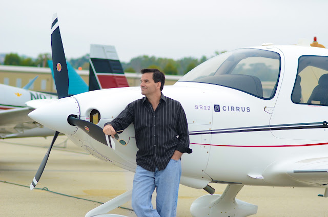 Kincannon Photography is an Orange County Family Photographer that specializes in families, family events and couples photos at airport