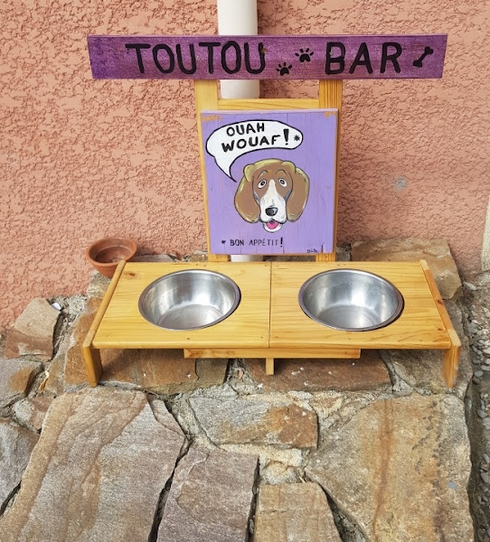 Toutou bar