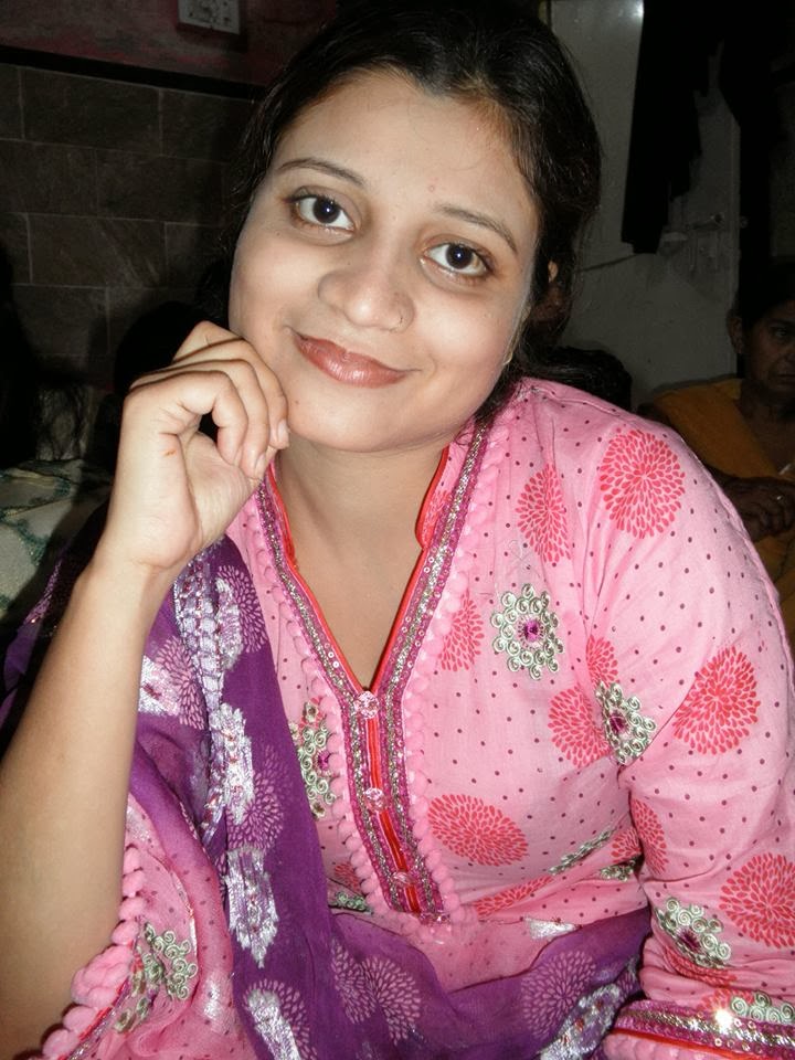 Cute Housewife Pakistani Punjabi Woman Pix