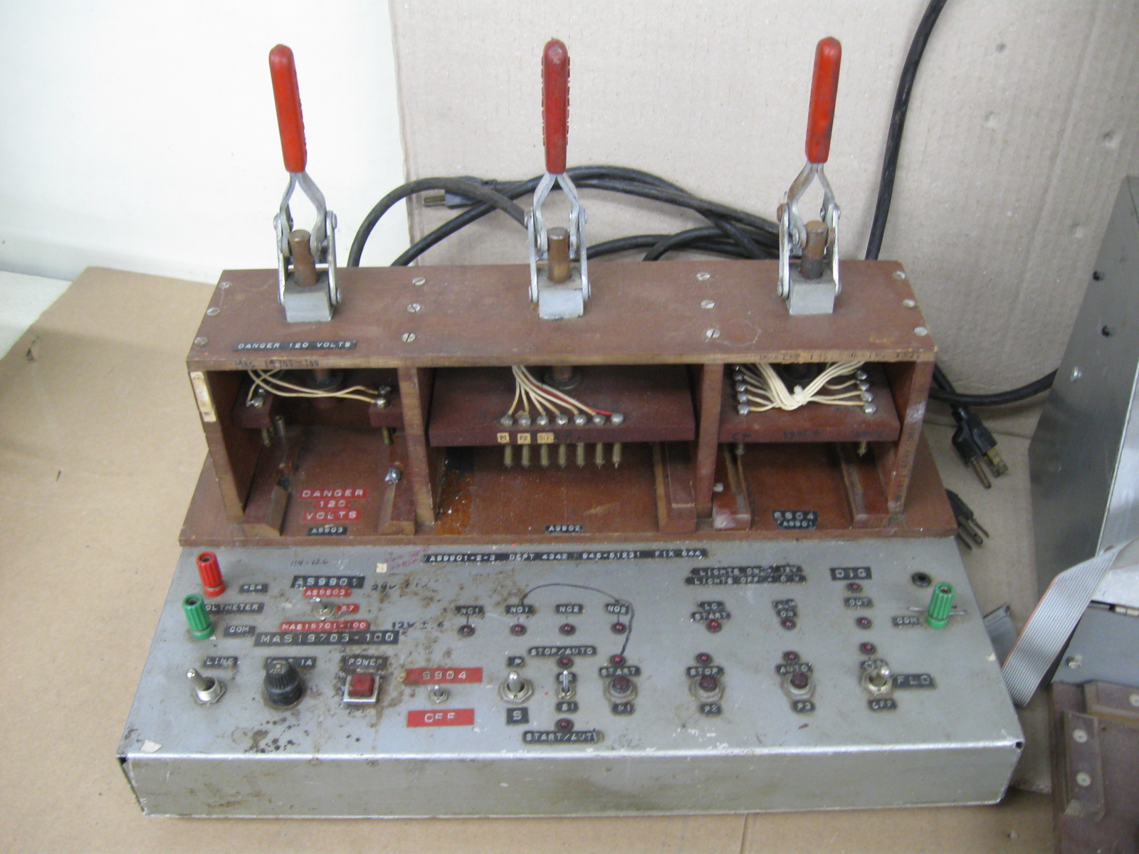 GWZ Surplus GeeWhiZ what a deal! Vintage Electrical Test Equipment