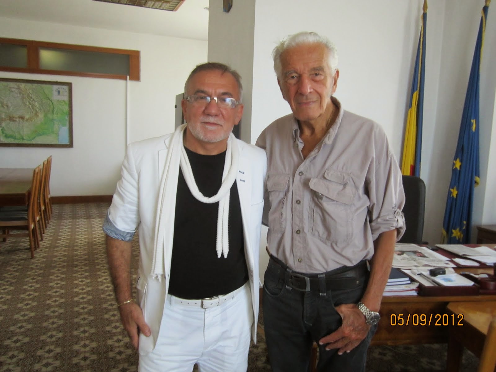Ionel si d-l senator si regizor, Sergiu Nicolaescu
