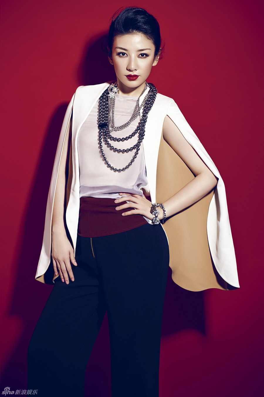 Roast Pork Sliced From A Rusty Cleaver: Huang Yi Photo Shoot