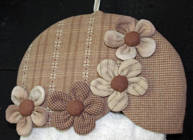 Ulla's Quilt World Quilt towel rack