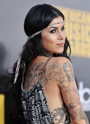 kat von d makeup. Tattoo Queen Kat Von D and the