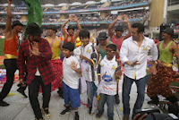 Salman, Daisy, Huma & Shruti at CCL match