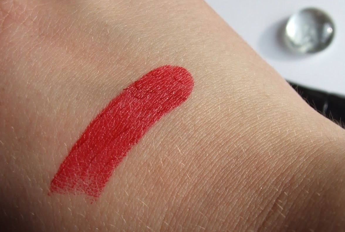 Urban decay pulp fiction Mrs Mia Wallace Revolution lipstick collection swatches review 