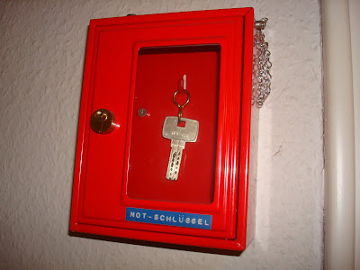 ROWDY IN GERMANY: Christmas Market #1 2011–Bernkastel