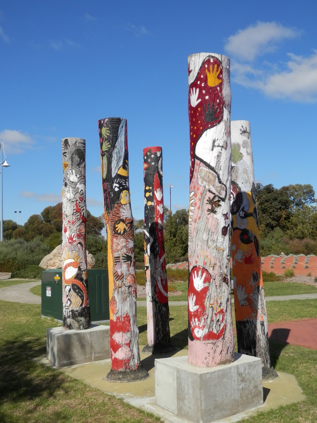 POETRYWITHPAINT The International Totem Poles of Rockingham
