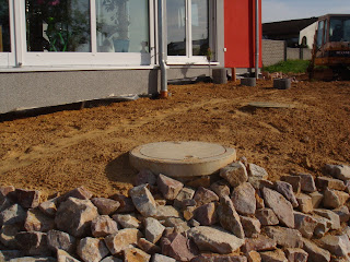 Wir bauten orange...Medley200 +Keller+WiGa: Terrasse Pflanz-steine