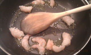 Revuelto de gambas y ajetes