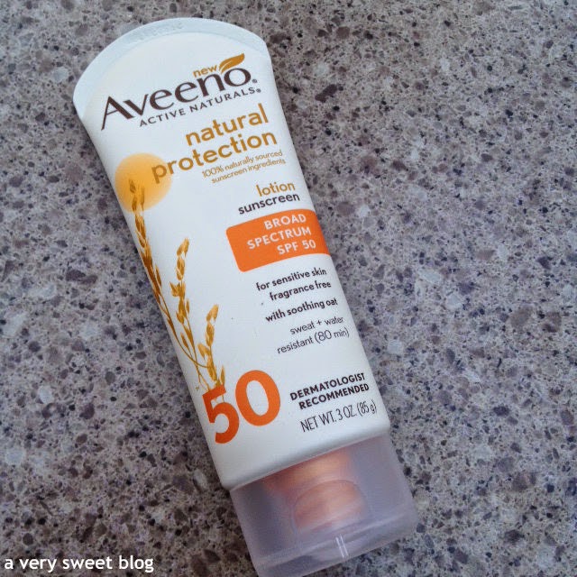 does aveeno sunscreen leave a white cast does aveeno sunscreen leave a white cast