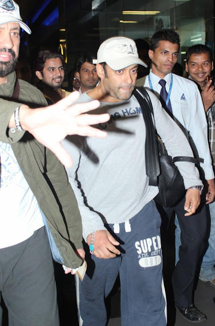 Salman Khan spotted at the airport returning from medical checkup