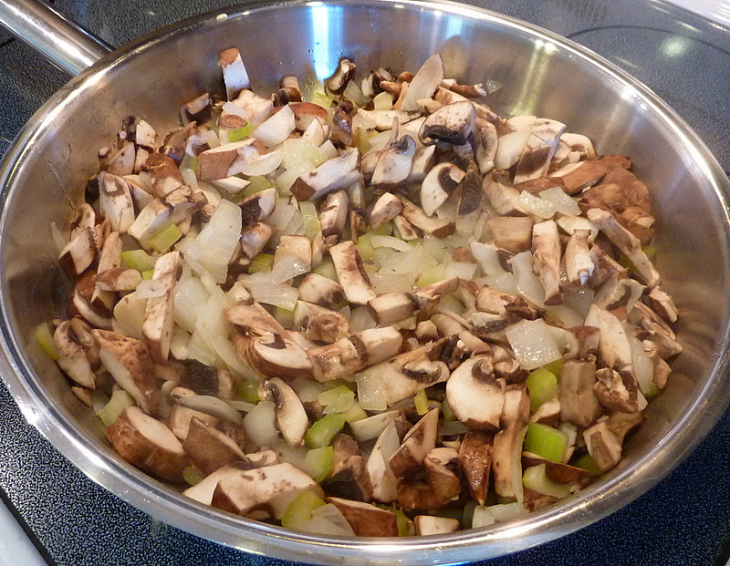 LIFE IS GOOD QUINOA WITH MUSHROOMS AND SPINACH