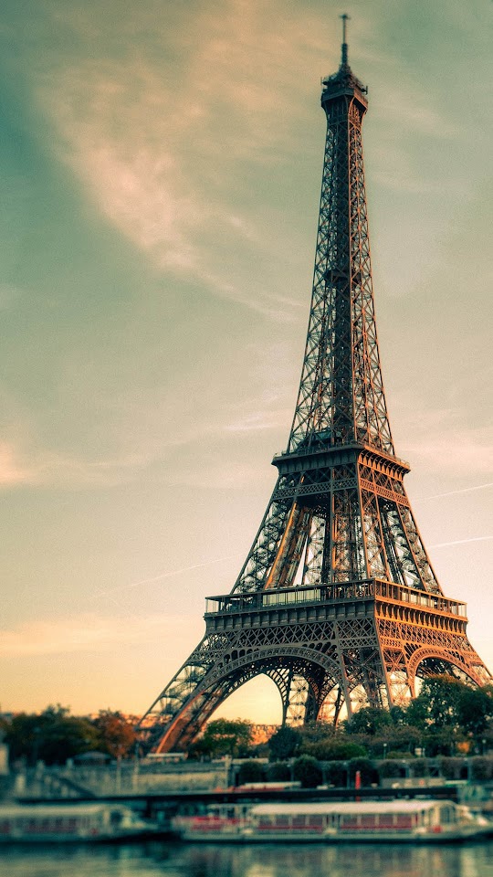 Eiffel Tower Tilf Shift View Android Wallpaper