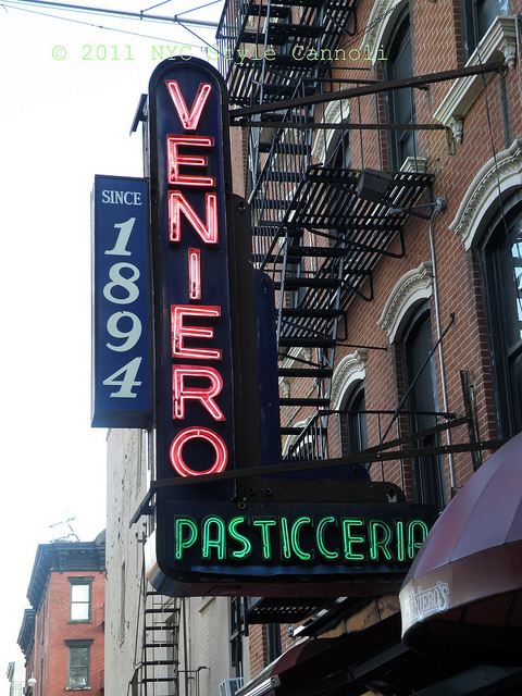 Veniero's Bakery in the East Village | NYC, Style & a little Cannoli