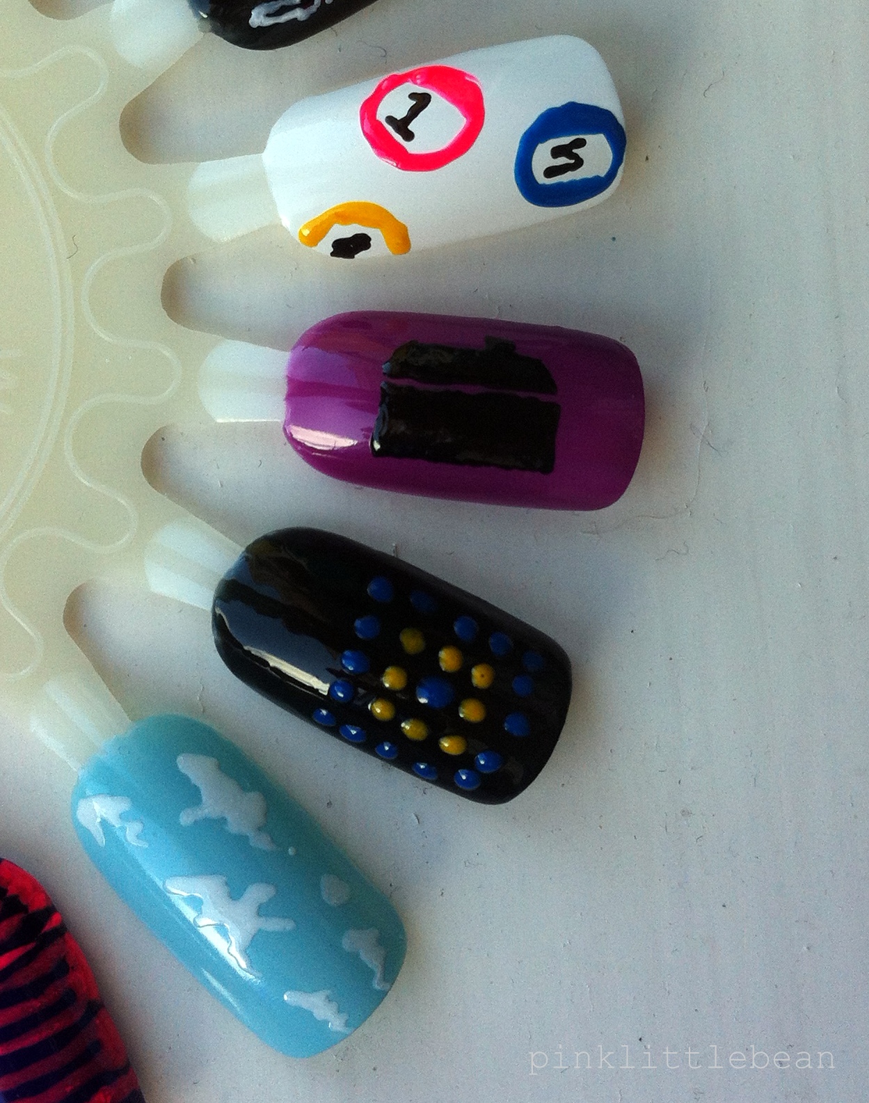 Treat yourself to a unique mani with a bingothemed beauty